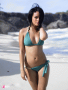 Rihanna - green bikini 3