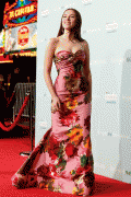 Hollywood actresses - Actress Scarlett Johansson at He is Just Not That Into You film premiere