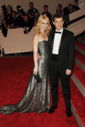1fe78b79077094.gif