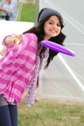 a4aaab88188699 Selena Gomez Films A Commerical For Her Dream Out  Loud Clothing Line